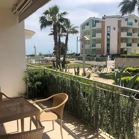 מלון דירות Casa Del Mar 3*