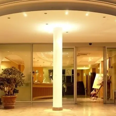 Casa Del Mar - & 3*