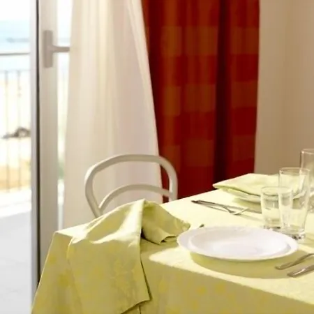 Lägenhetshotell Casa Del Mar 3*