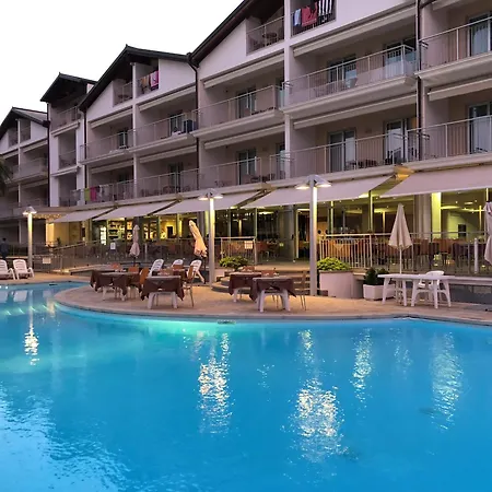 Apartahotel Casa Del Mar 3*