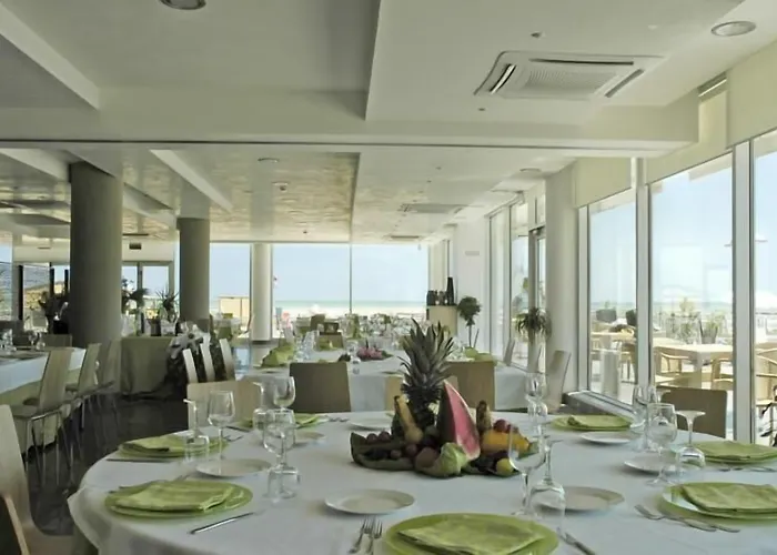 Casa Del Mar Aparthotel