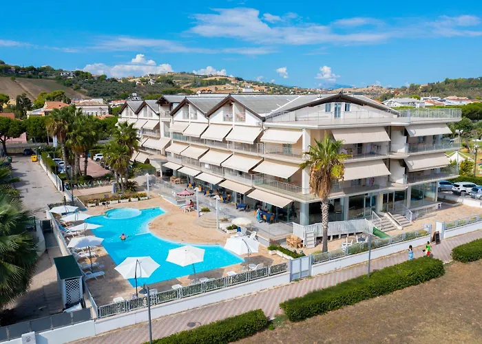 Casa Del Mar Aparthotel Roseto Degli Abruzzi